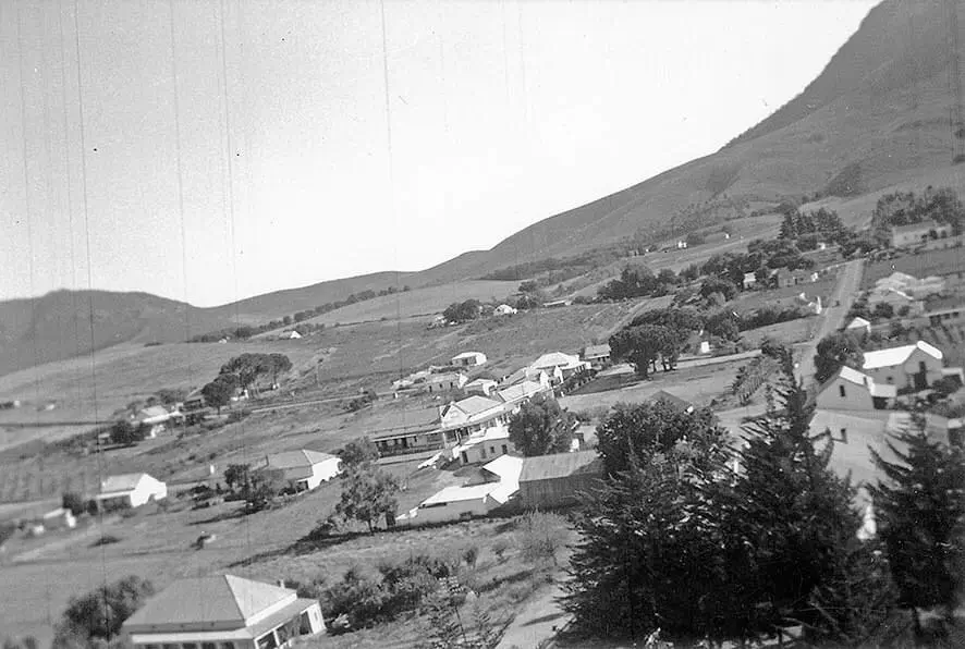 1900s photograph of Riebeek Kasteel village